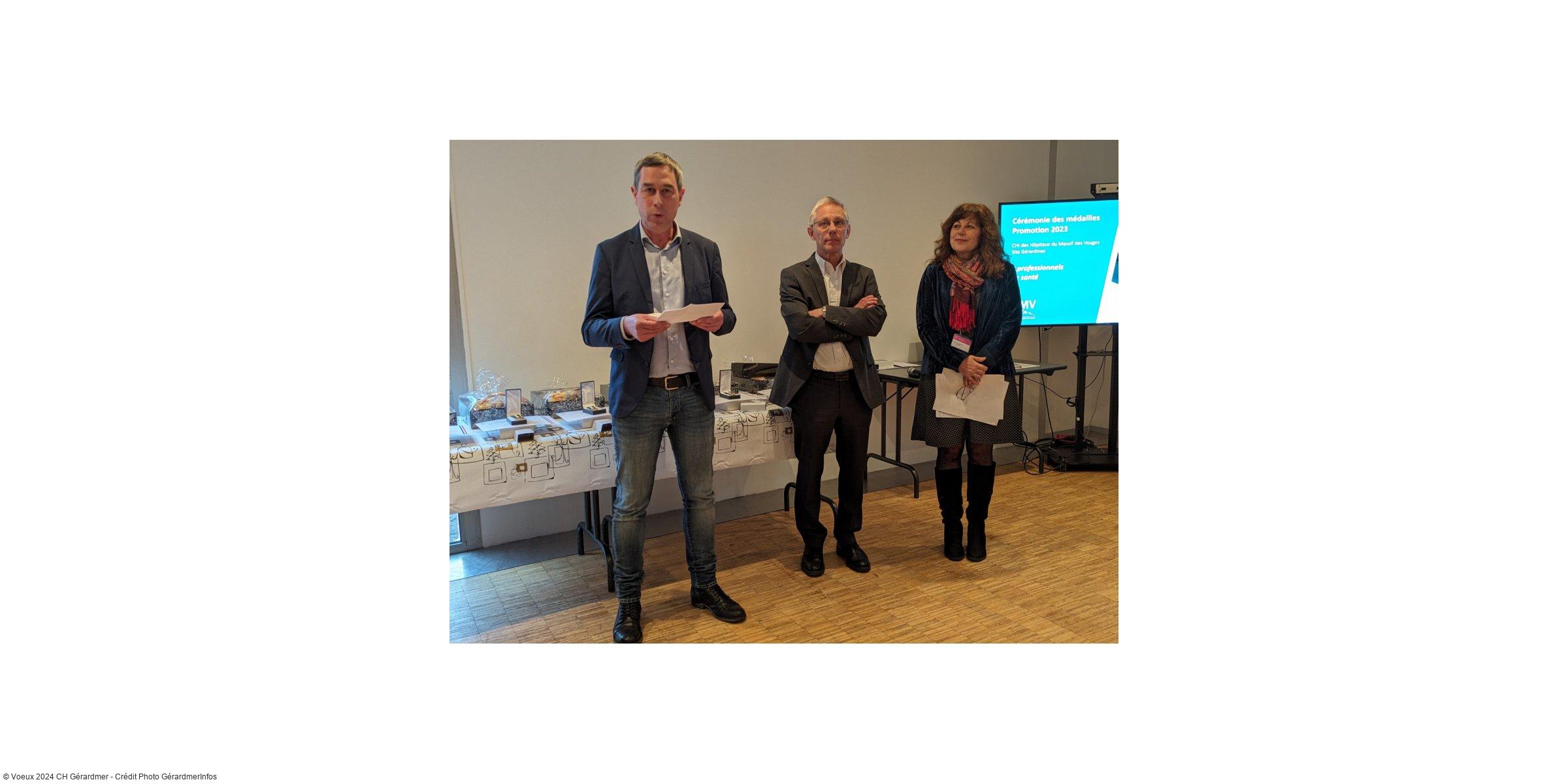 Éclats de réussite au Centre Hospitalier de Gérardmer : Vœux, Médailles et Horizons 2024.