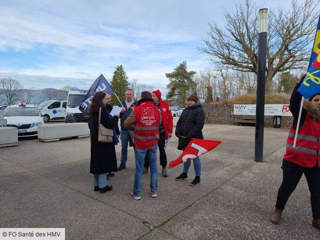 Manifestation pacifiste pour la défense des services publics à Saint-Dié-des-Vosges